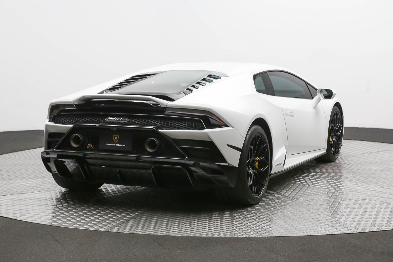 2022 Lamborghini Huracan EVO Coupe RWD
